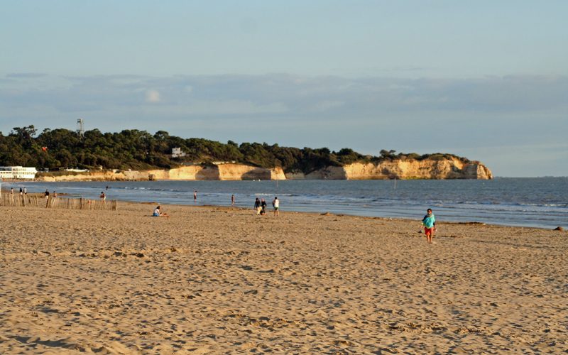 the beach of saint georges de didonne