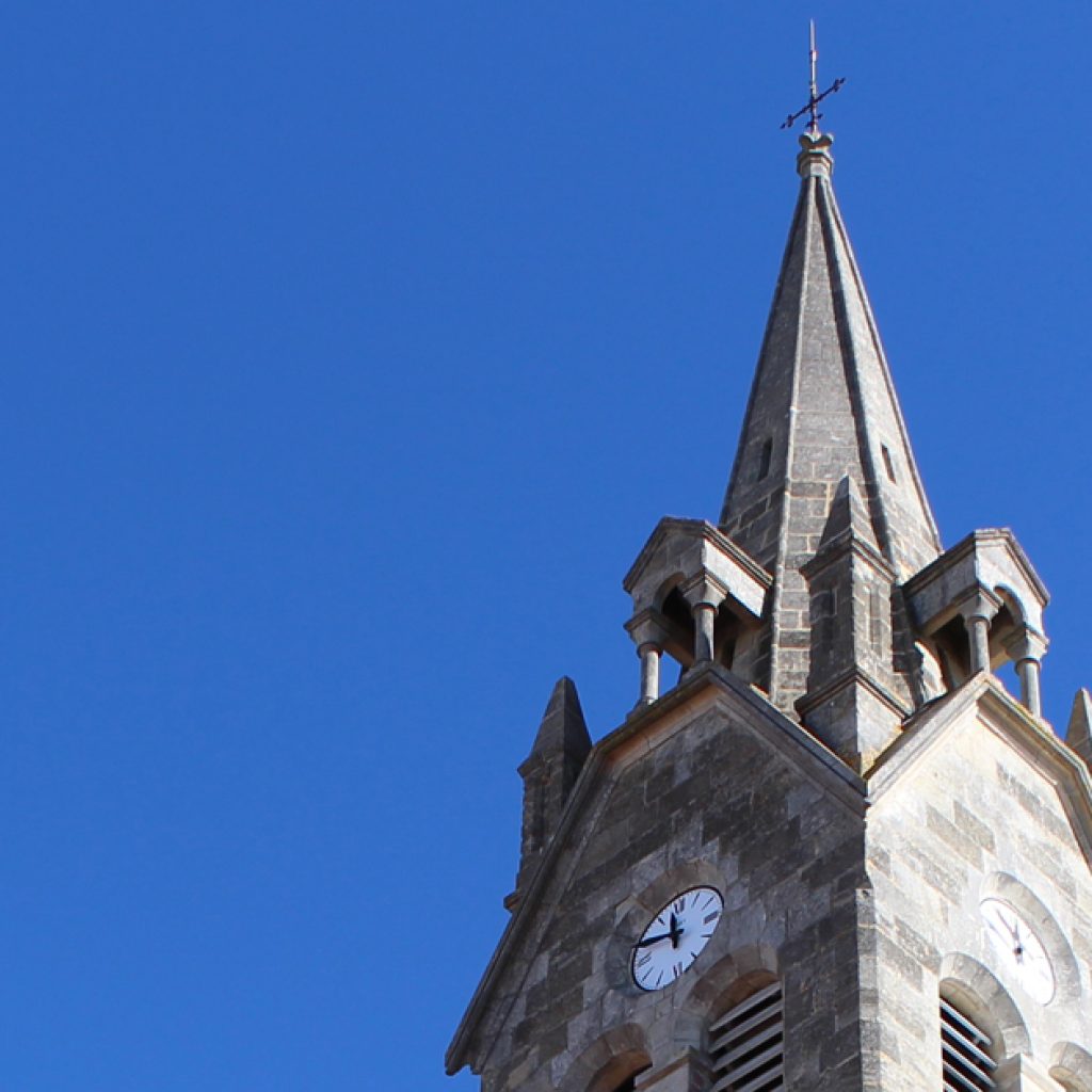 L'Eglise St Georges a Saint Georges de Didonne est une église paroissiale située dans le centre-ville de la ville de Saint Georges, plus précisément sur la place de Verdun.